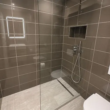 Apartment Alpen I I Bike & Hike I Gratis Parkplatz Laax